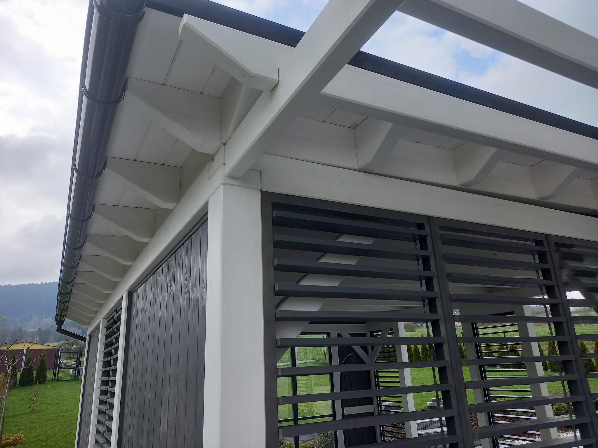 Holzpergola 5×8 m – moderne Gartenüberdachung Tymbark – Bild 3